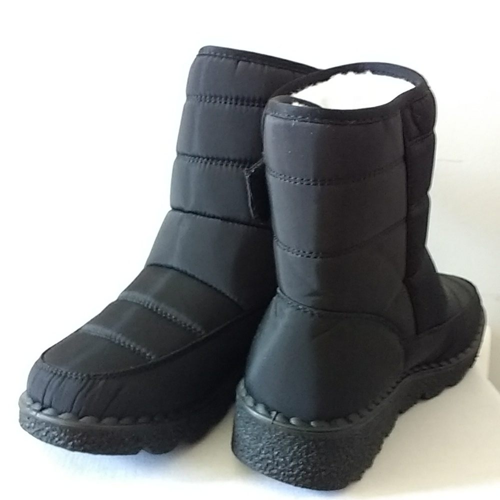 NWOT Cozy Black Ankle Winter Boots EU40